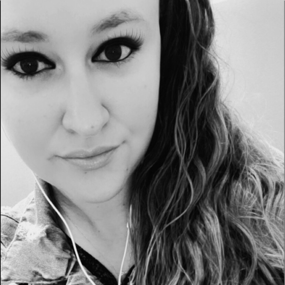 Meet your Posher, Sabrina